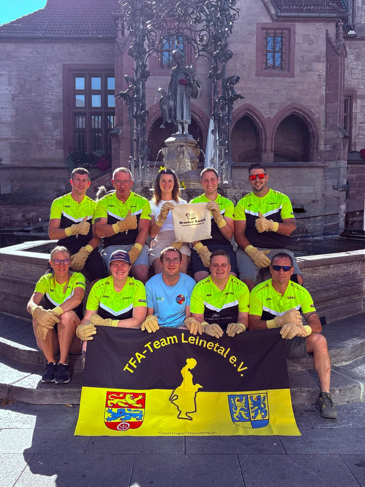 Das TFA Team Leinetal mit unserem Modell Pro Hari-023